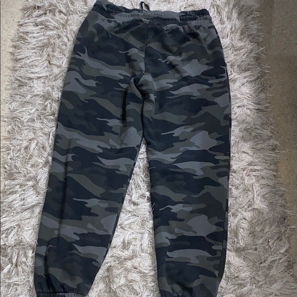 New!! Army pattern. Light green and dark green. - Picture 4 of 8